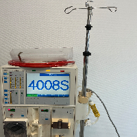 Fresenius Medical Care 4008 S Hemodialys Machines image 2
